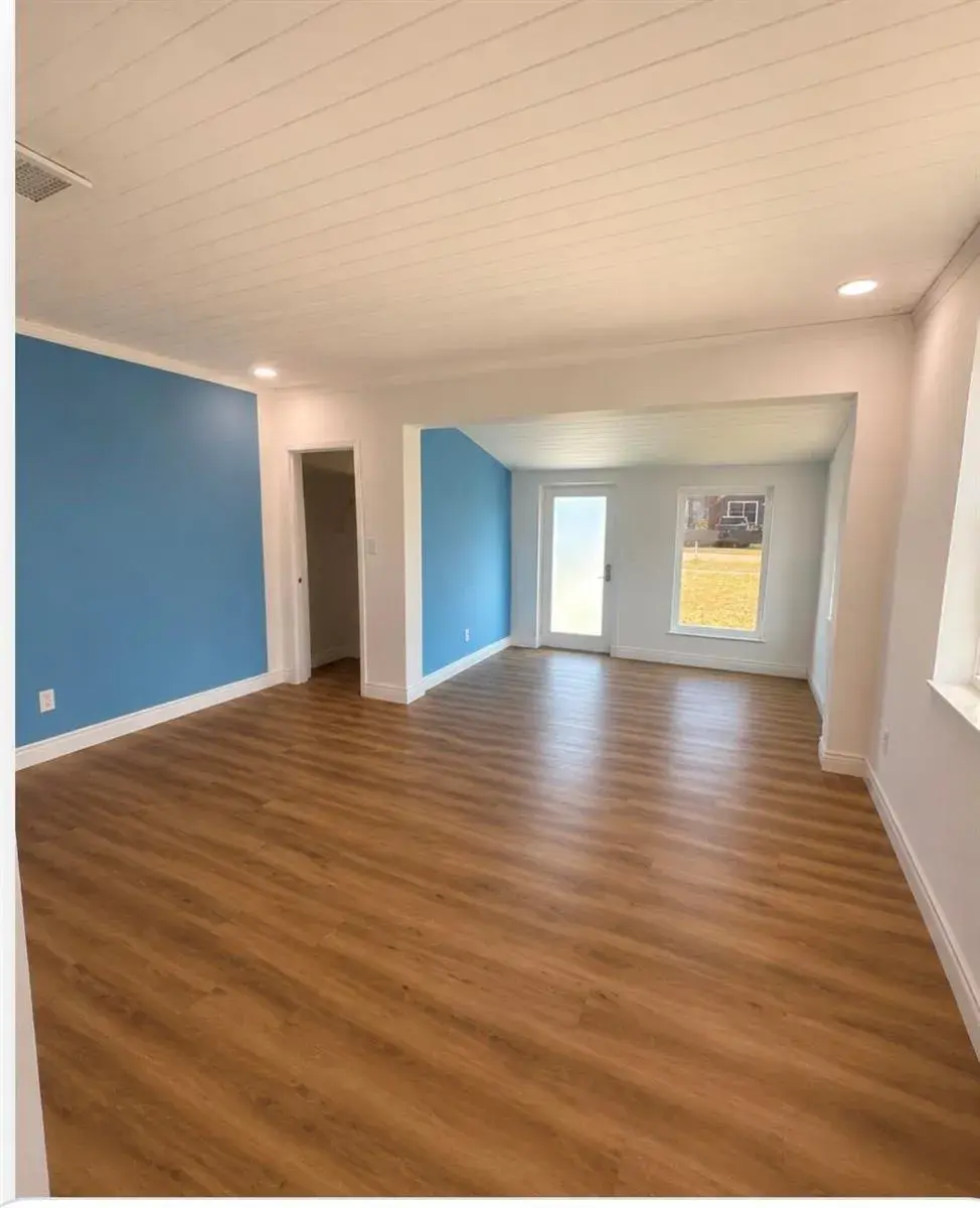 5633 Mckinley Street, Hollywood FL 33021