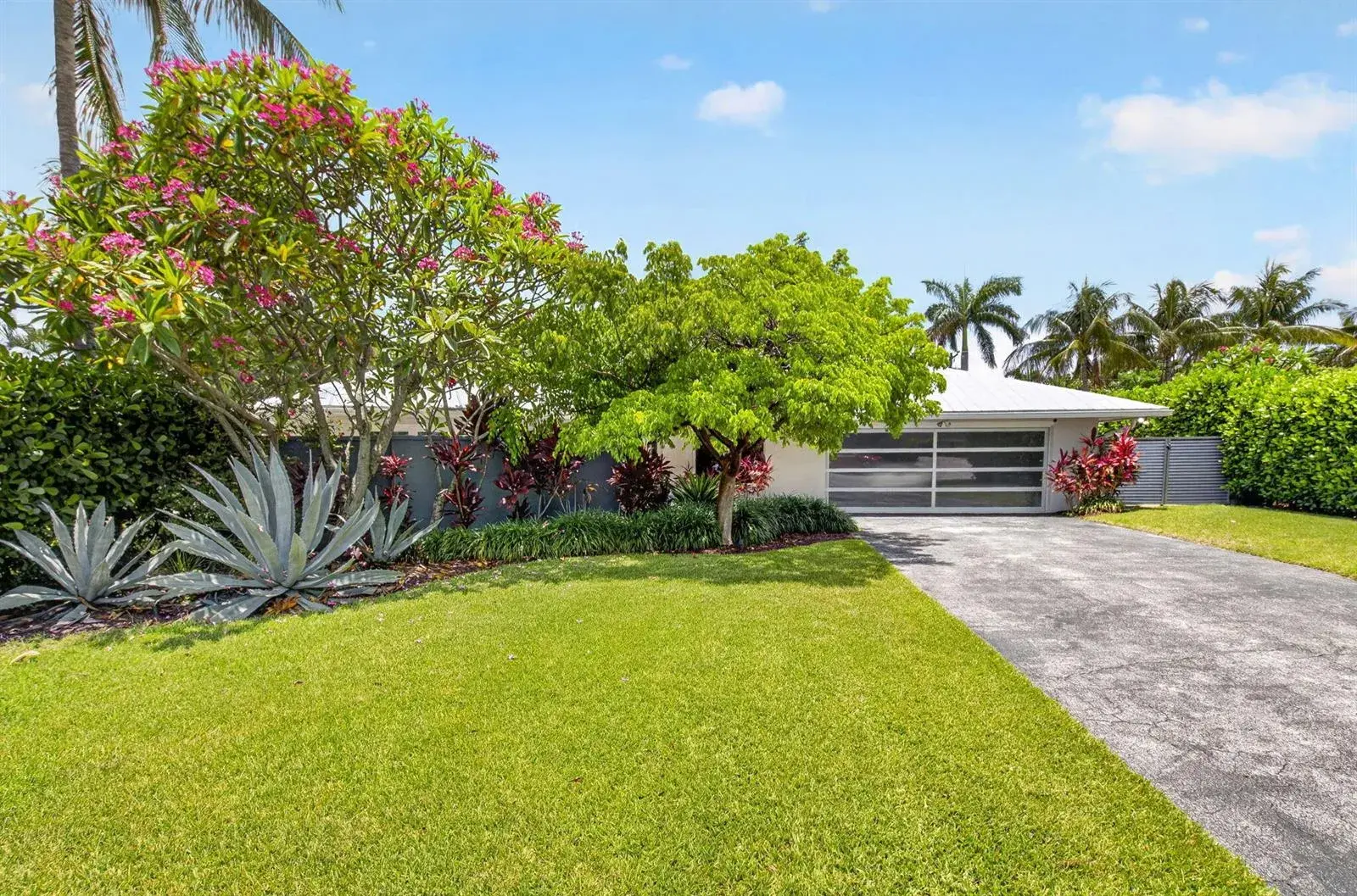 4 bedroom 3 bath for sale at 2006 NW 3rd Avenue, Delray Beach FL 33444