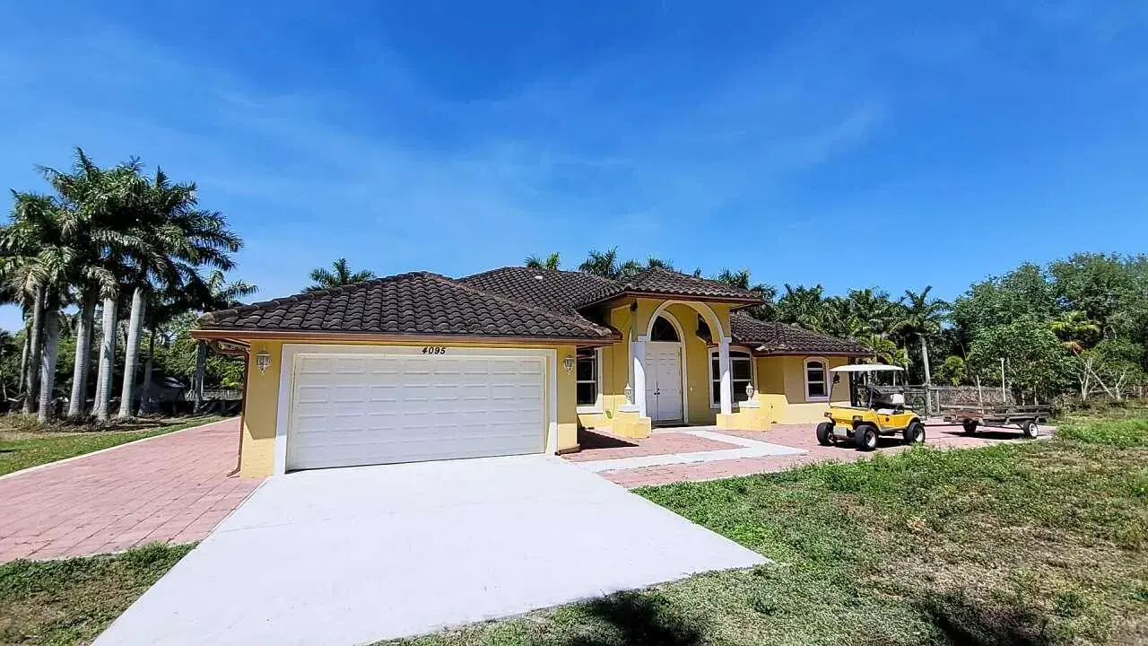 3 bedroom 2 bath for sale at 4095 Windmill Road, Loxahatchee FL 33470
