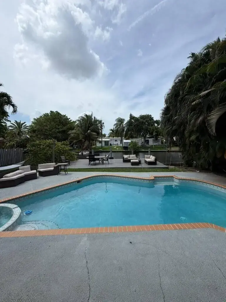 2635 Liberty Street, Hollywood FL 33020