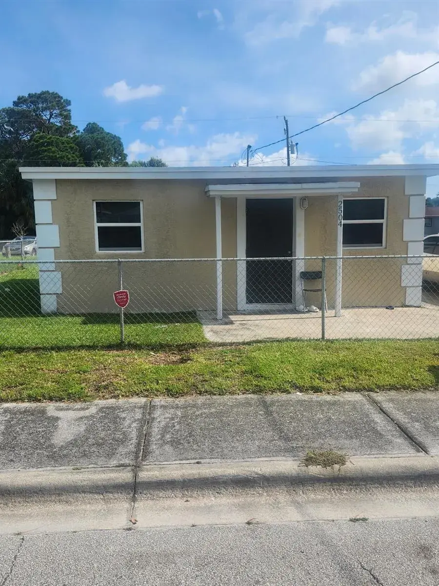 2 bedroom 1 bath Residential for sale at 2504 Wilkins Avenue, Fort Pierce FL 34947