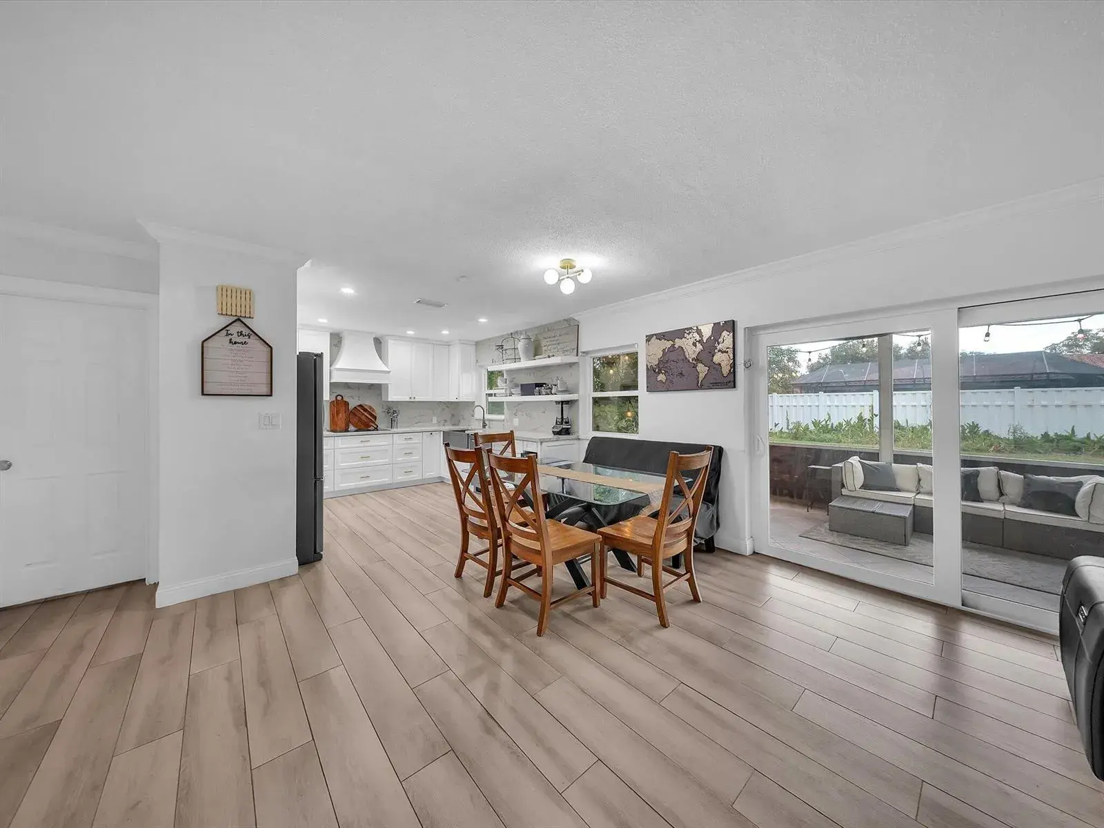834 Ramblewood Drive, Coral Springs FL 33071