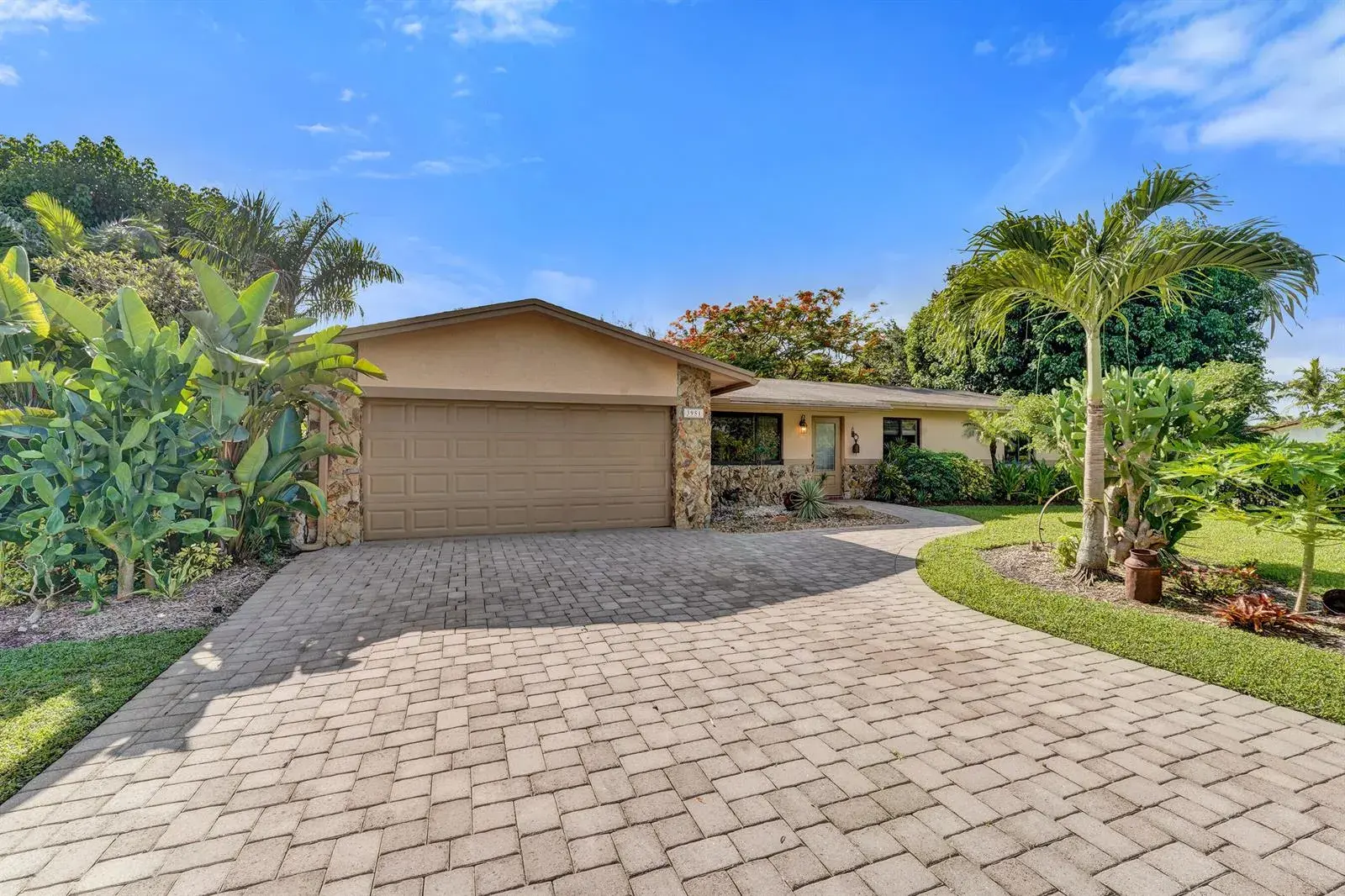 3 bedroom 2 bath for sale at 3951 SW 137th Avenue, Miramar FL 33027