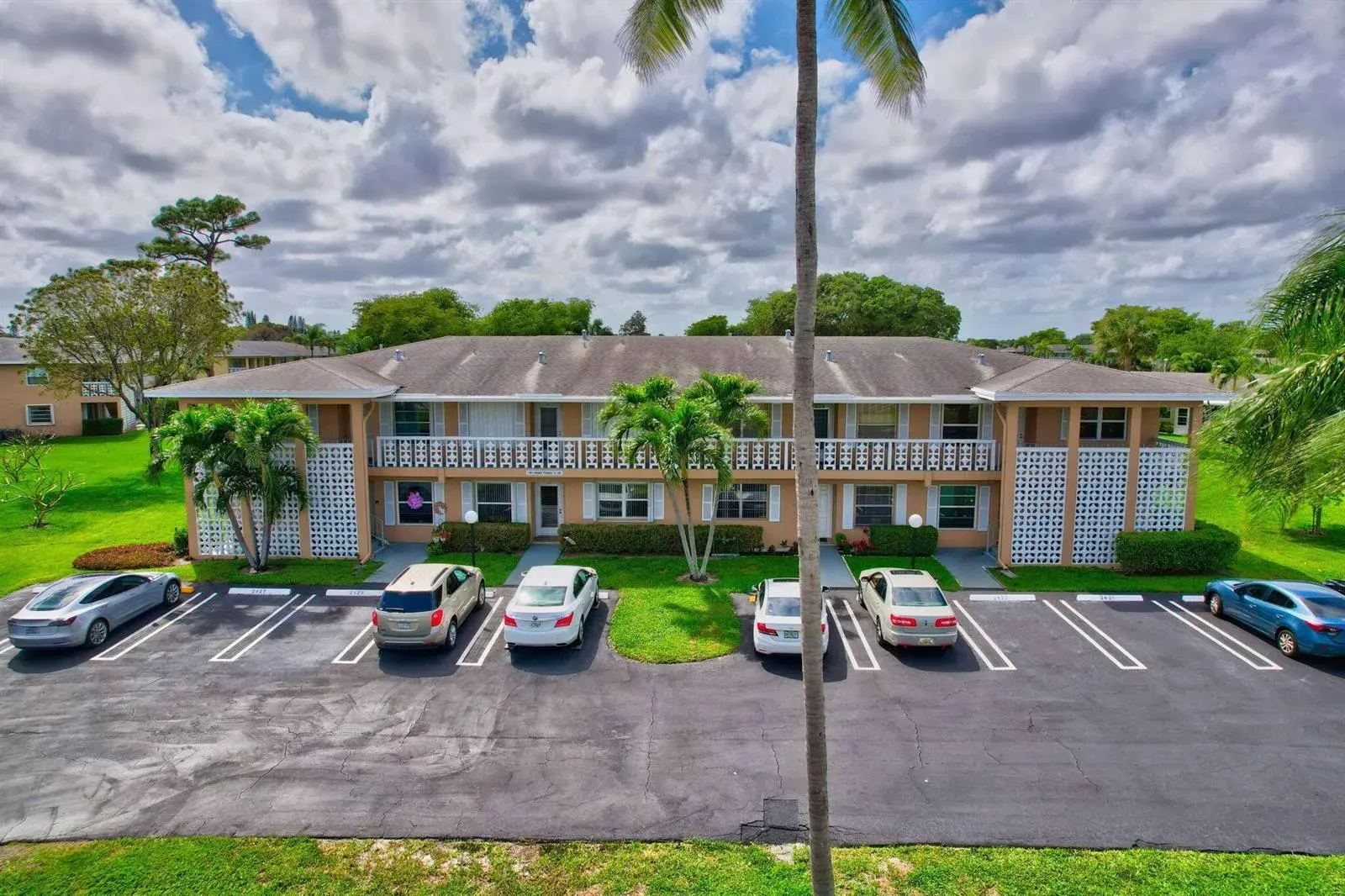 1051 Orange Terrace # 103, Delray Beach FL 33445