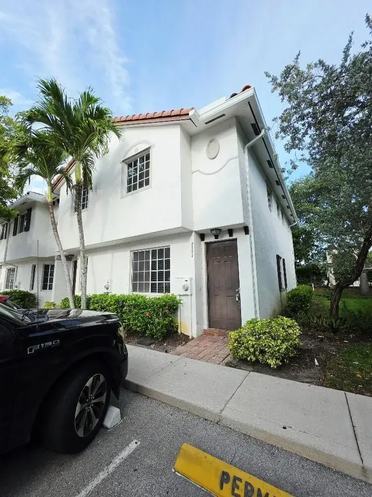 4154 Napoli Lake Drive, Riviera Beach FL 33410