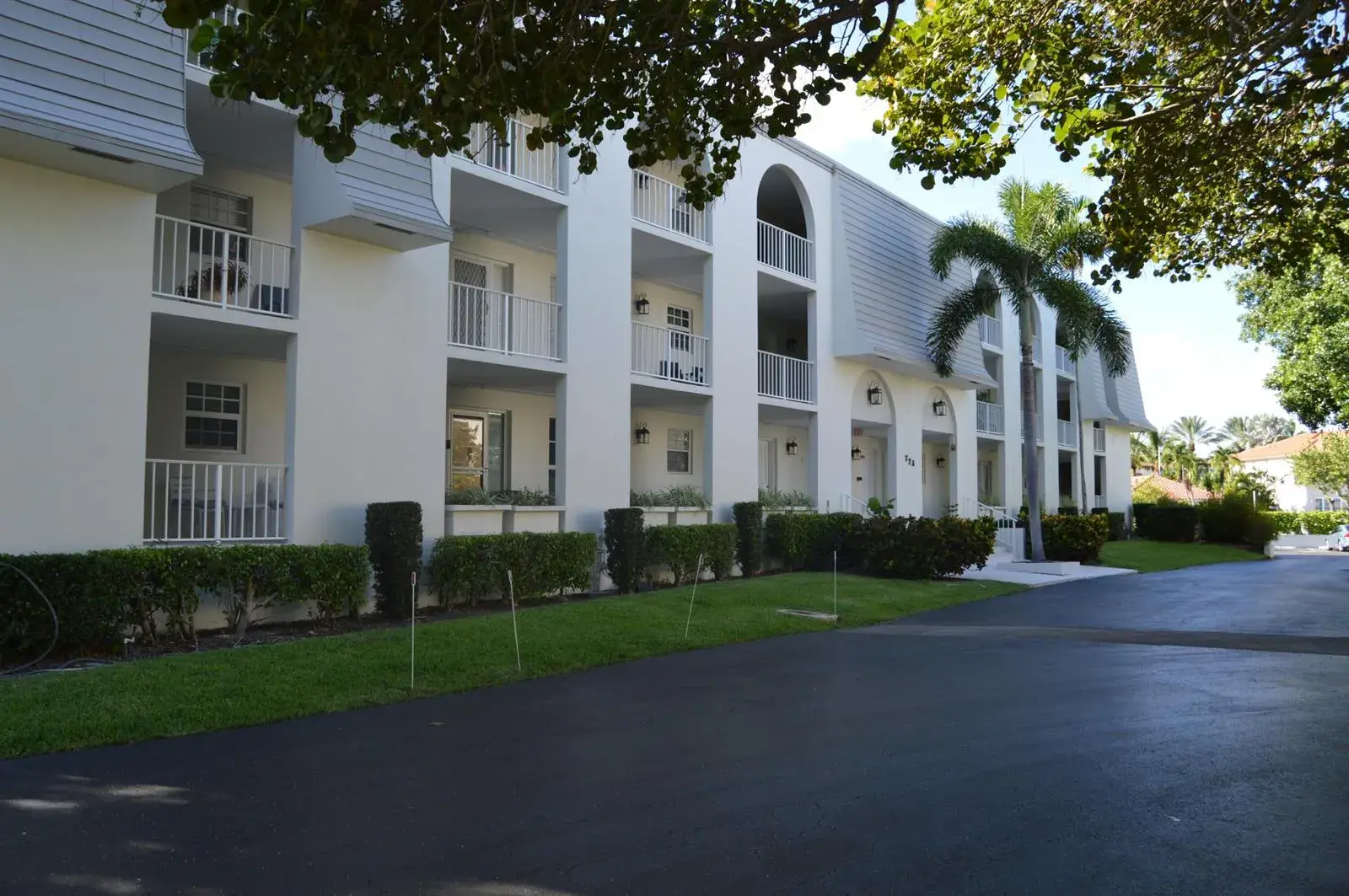 1 bedroom 1 bath Residential for sale at 775 Jeffery Street # 303, Boca Raton FL 33487