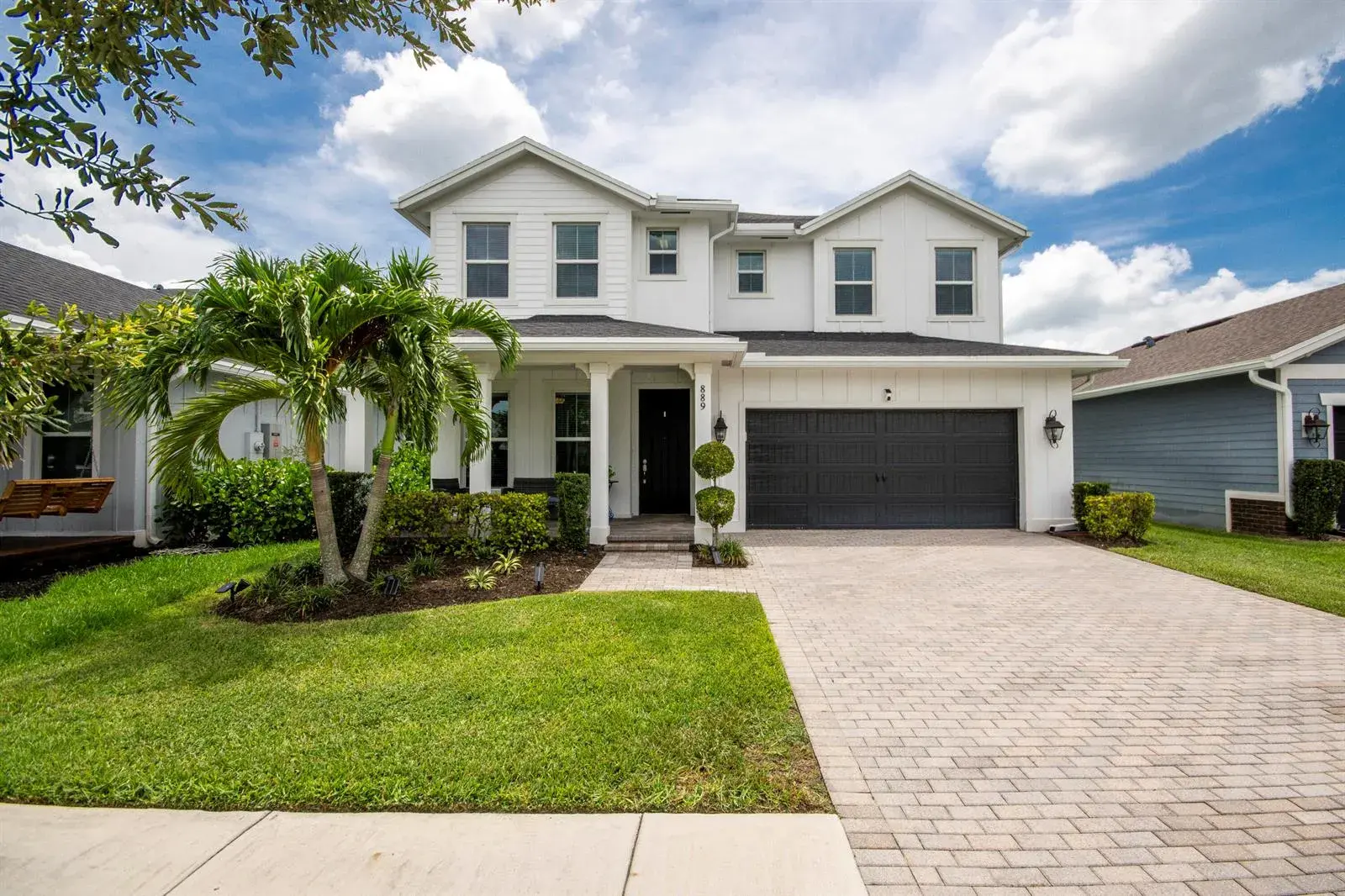 3 bedroom 2 bath Residential for sale at 889 Wandering Willow Way, Loxahatchee FL 33470
