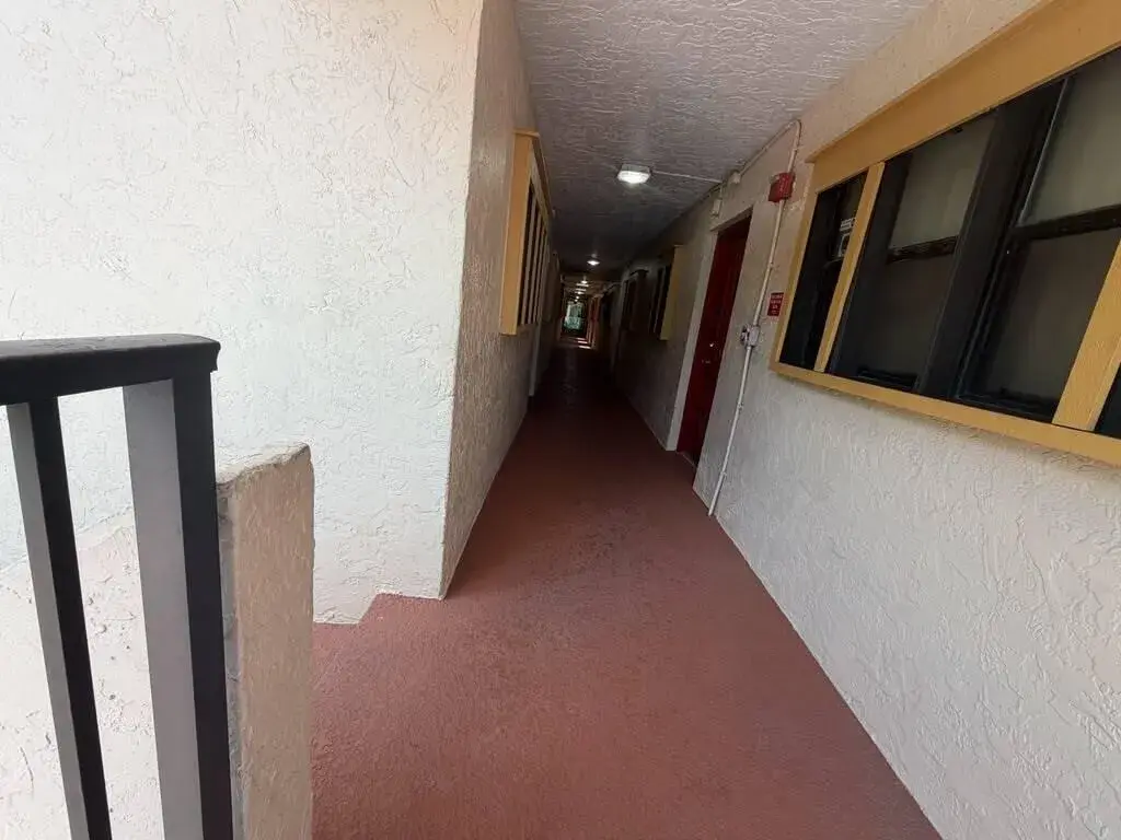 2977 Riverside Drive, Coral Springs FL 33065