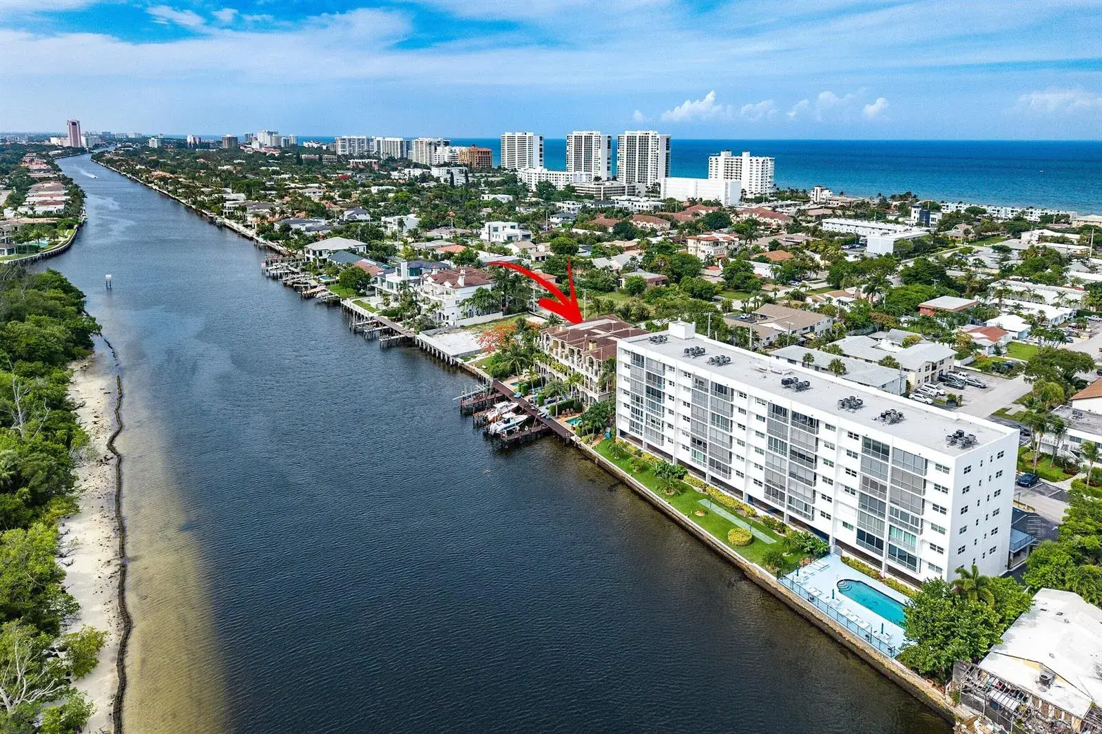 4 bedroom 4 bath for sale at 453 NE 19th Avenue, Deerfield Beach FL 33441