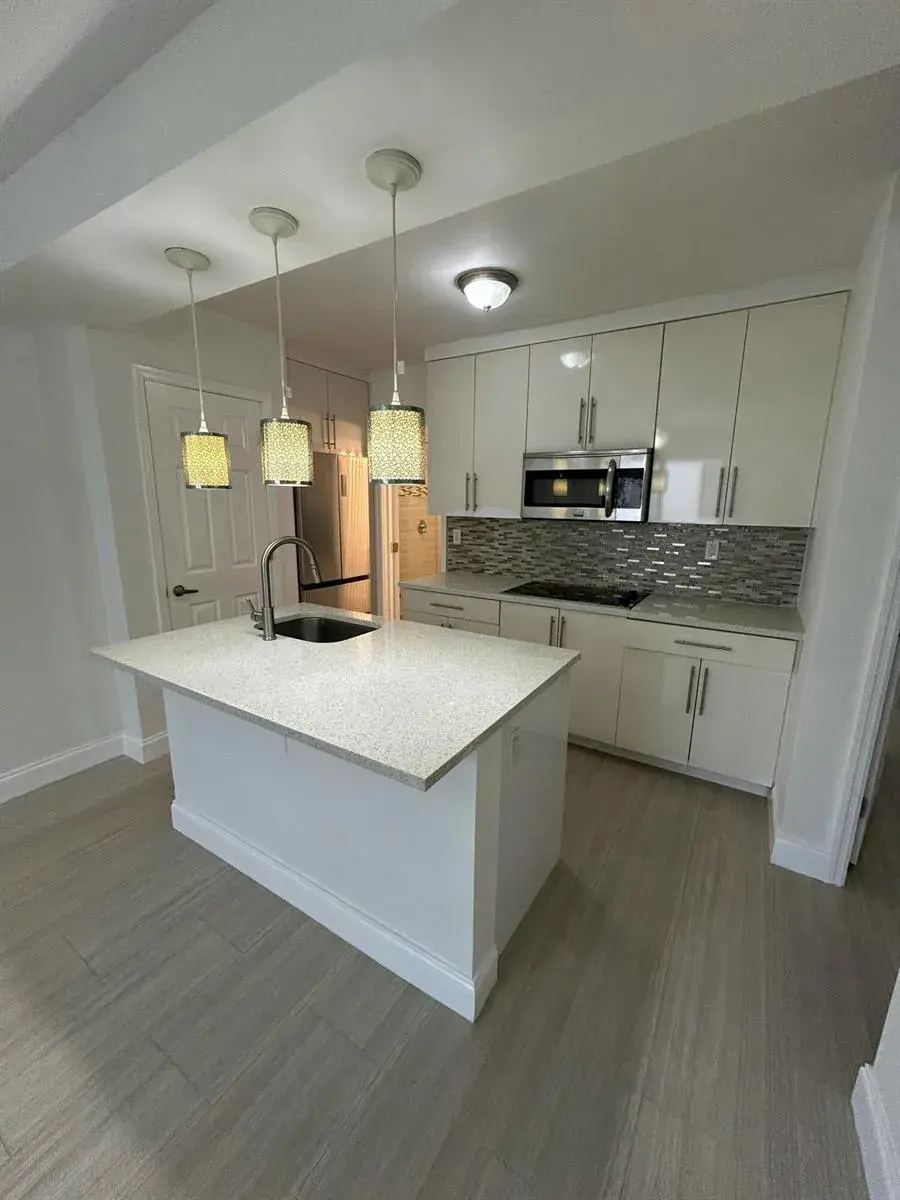 914 NE 15th Avenue # 1, Fort Lauderdale FL 33304