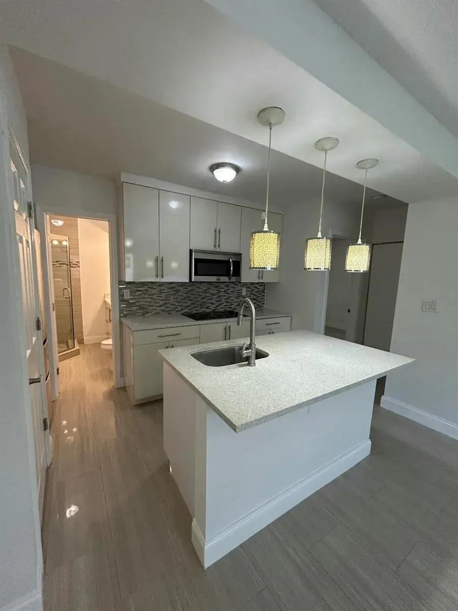 914 NE 15th Avenue # 1, Fort Lauderdale FL 33304