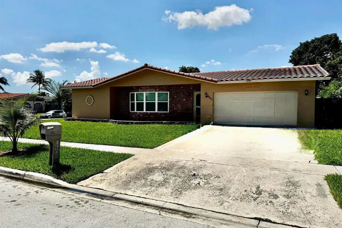 6600 NW 23rd Street, Margate FL 33063