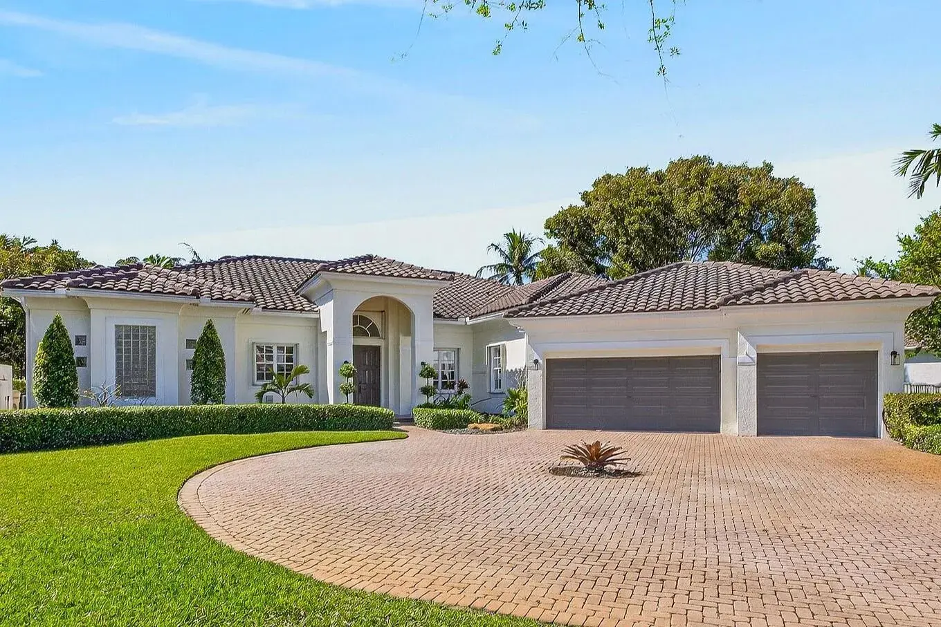 5 bedroom 6 bath for sale at 15554 SW 16th Street, Weston FL 33326