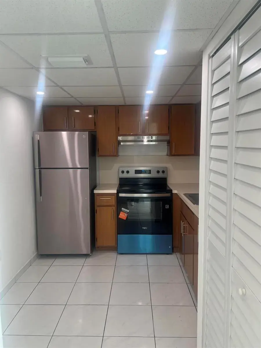 2055 SW 122nd # 219, Miami FL 33175 photo 4