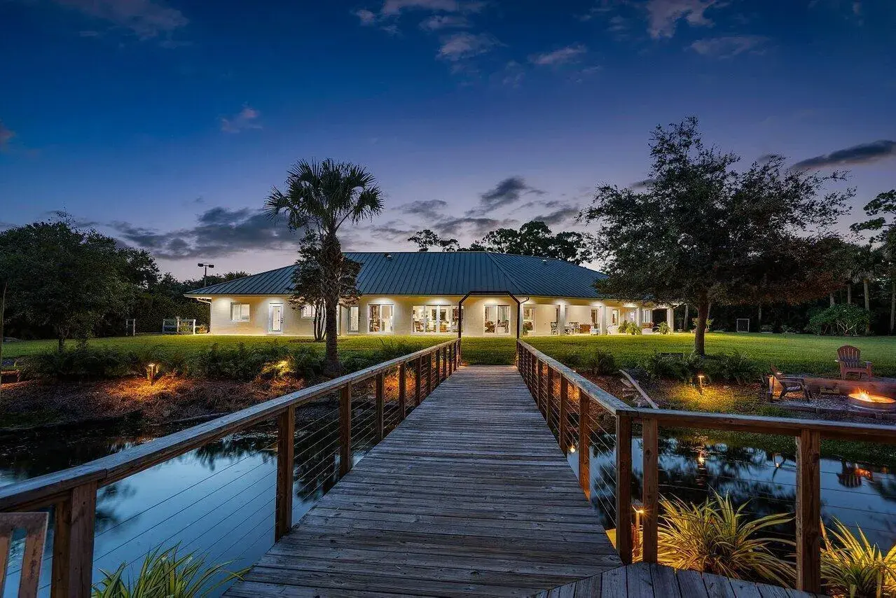 6624 Dillman Road, FL 33413
