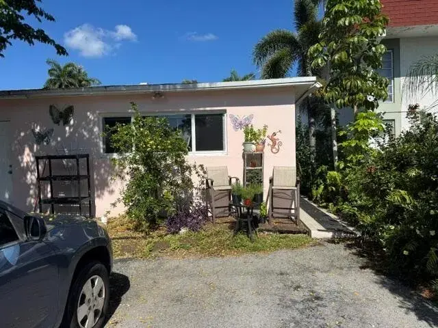 1 bath Residential Lease for rent at 1503 Hayes Street # 3, Hollywood FL 33020