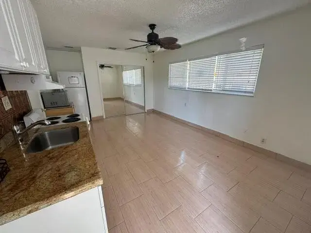 1503 Hayes Street # 3, Hollywood FL 33020