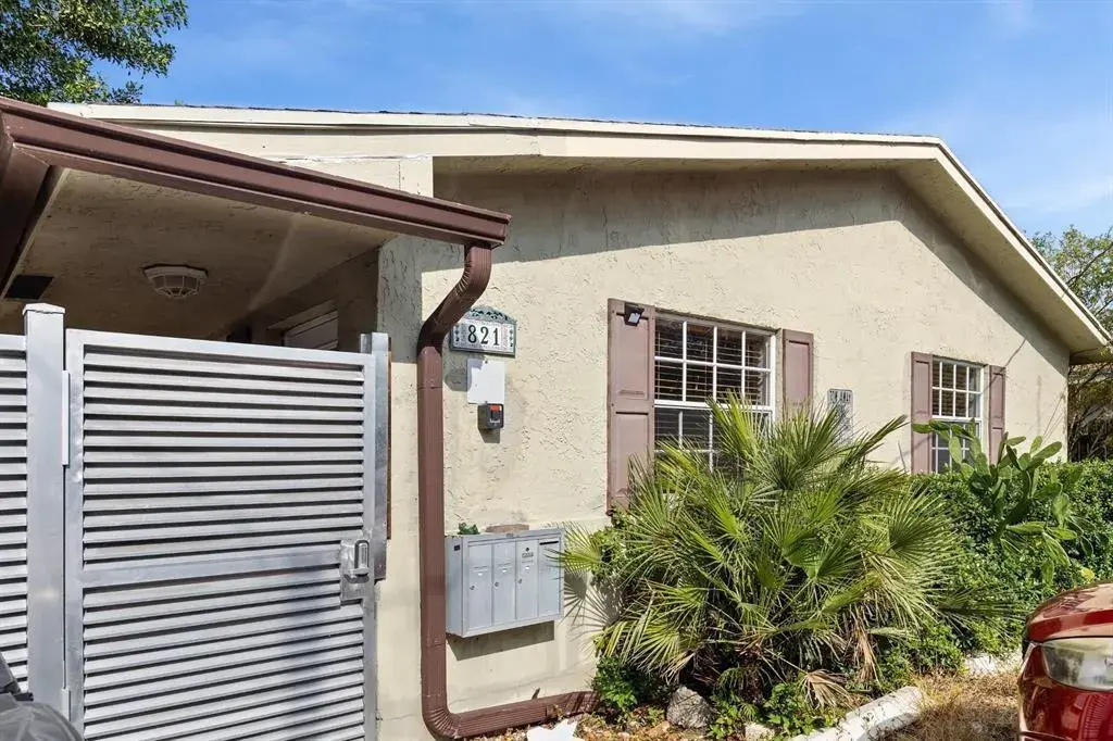 821 SW 4th Street # 1, Fort Lauderdale FL 33315