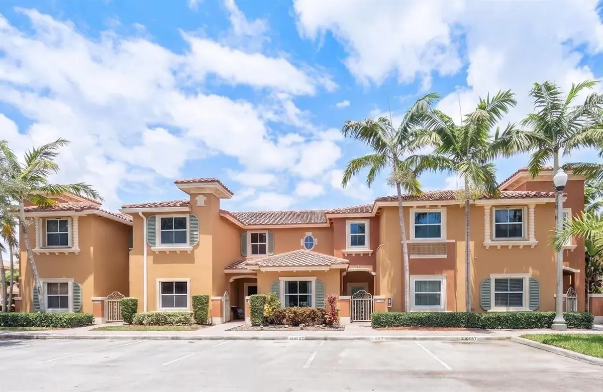 2154 Siena Way, Hollywood FL 33021