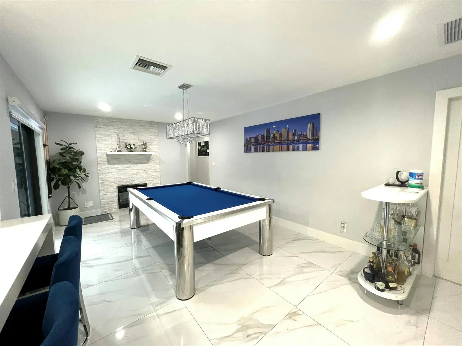 625 W Tropical Way, Plantation FL 33317