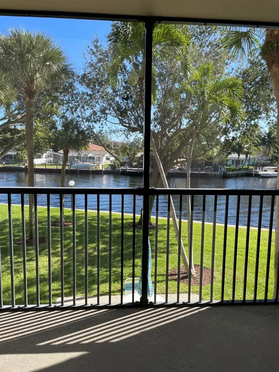 14 Royal Palm Way # 204, Boca Raton FL 33432