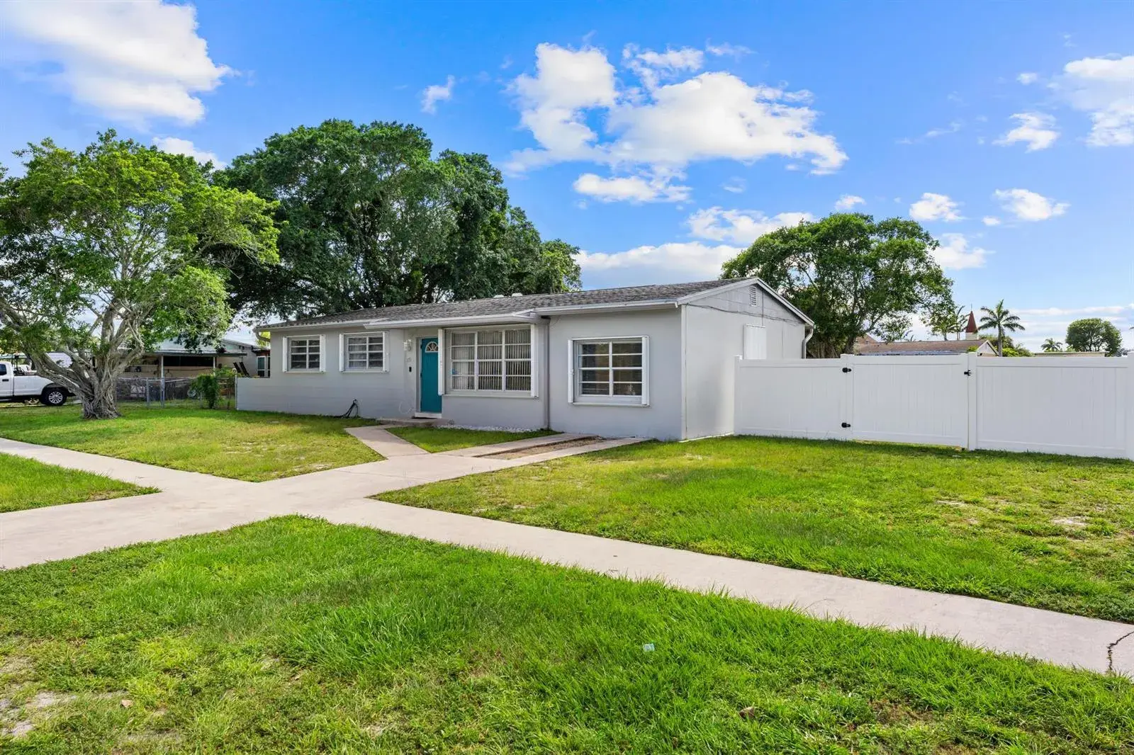 153 Abaco Drive, Palm Springs FL 33461