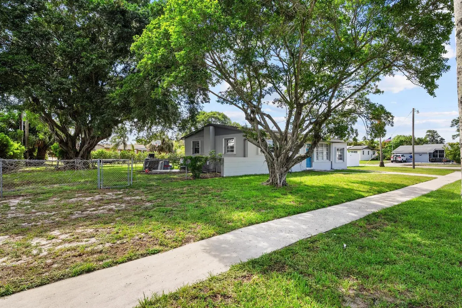 153 Abaco Drive, Palm Springs FL 33461
