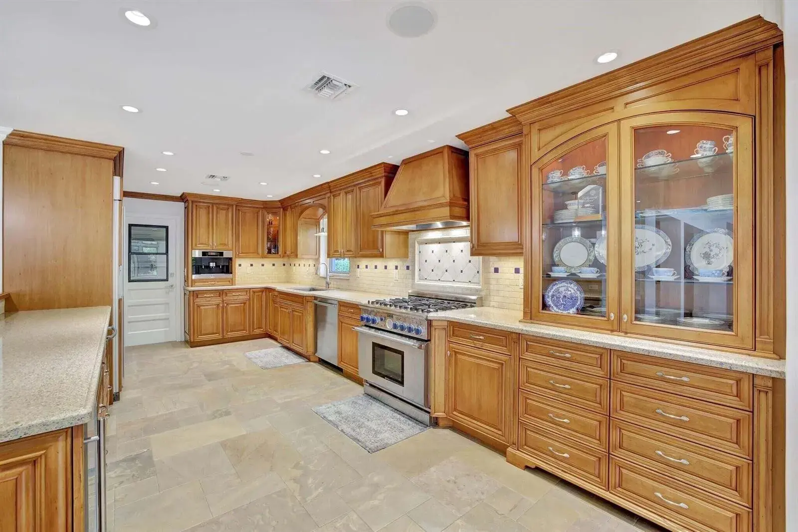 1508 NE 30th Court, Oakland Park FL 33334
