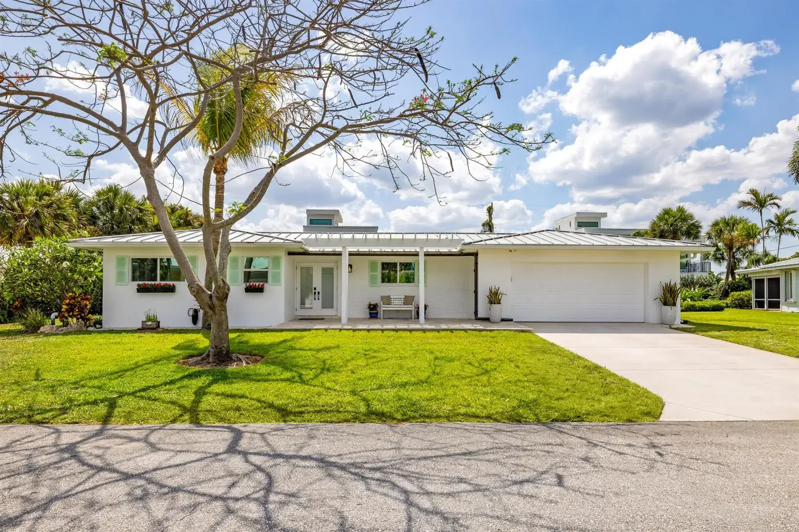 3 bedroom 2 bath for sale at 461 Apollo Drive, Juno Beach FL 33408