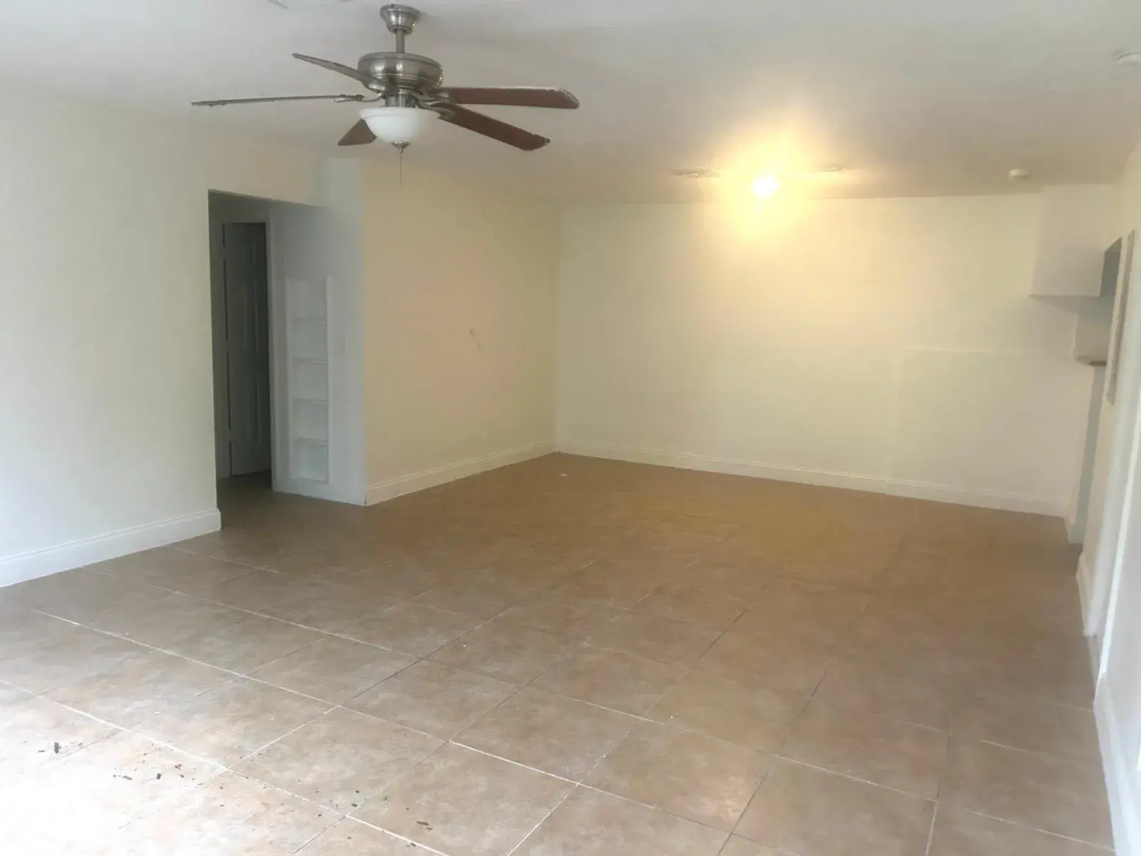 1067 Iroquois Avenue, Fort Lauderdale FL 33312