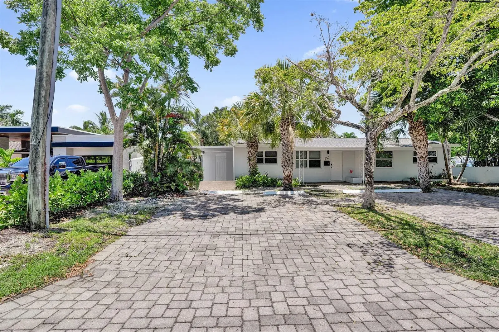 3 bedroom 2 bath Residential Lease for rent at 2020 NE 15th Street, Fort Lauderdale FL 33304