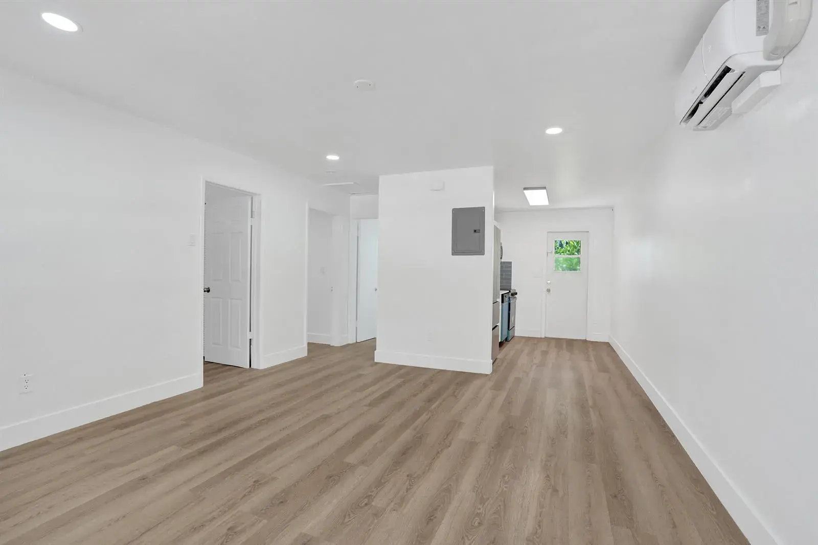 2020 NE 15th Street, Fort Lauderdale FL 33304