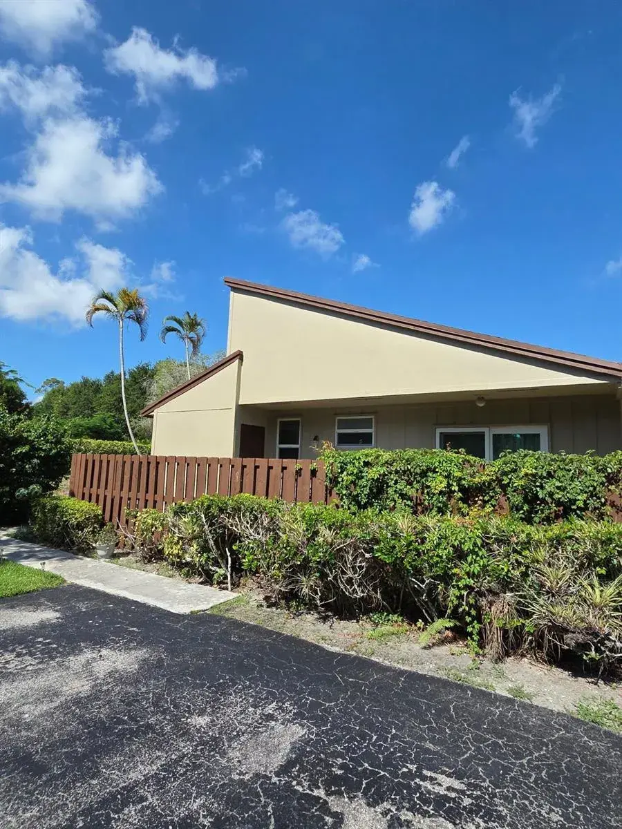 11600 Timbers Way # 37a, Boca Raton FL 33428