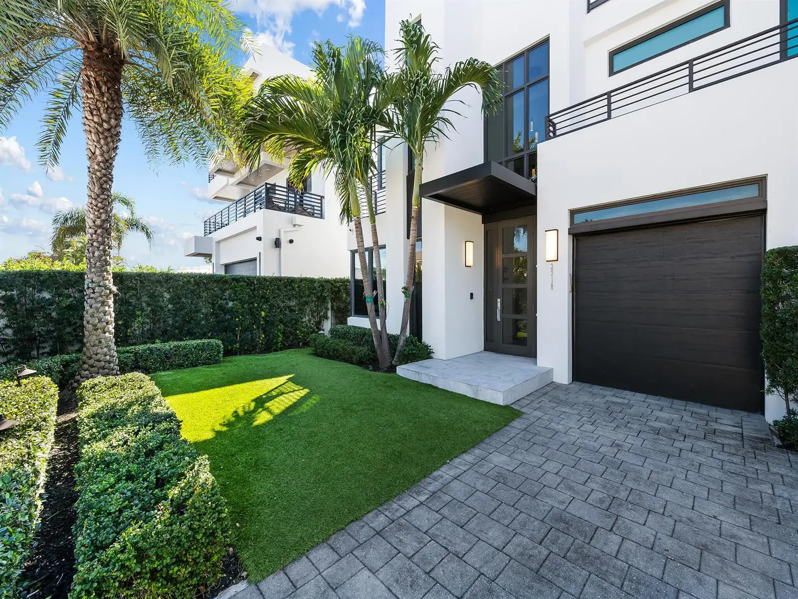 5 bedroom 5 bath for sale at 3318 NE 17th Street, Fort Lauderdale FL 33305