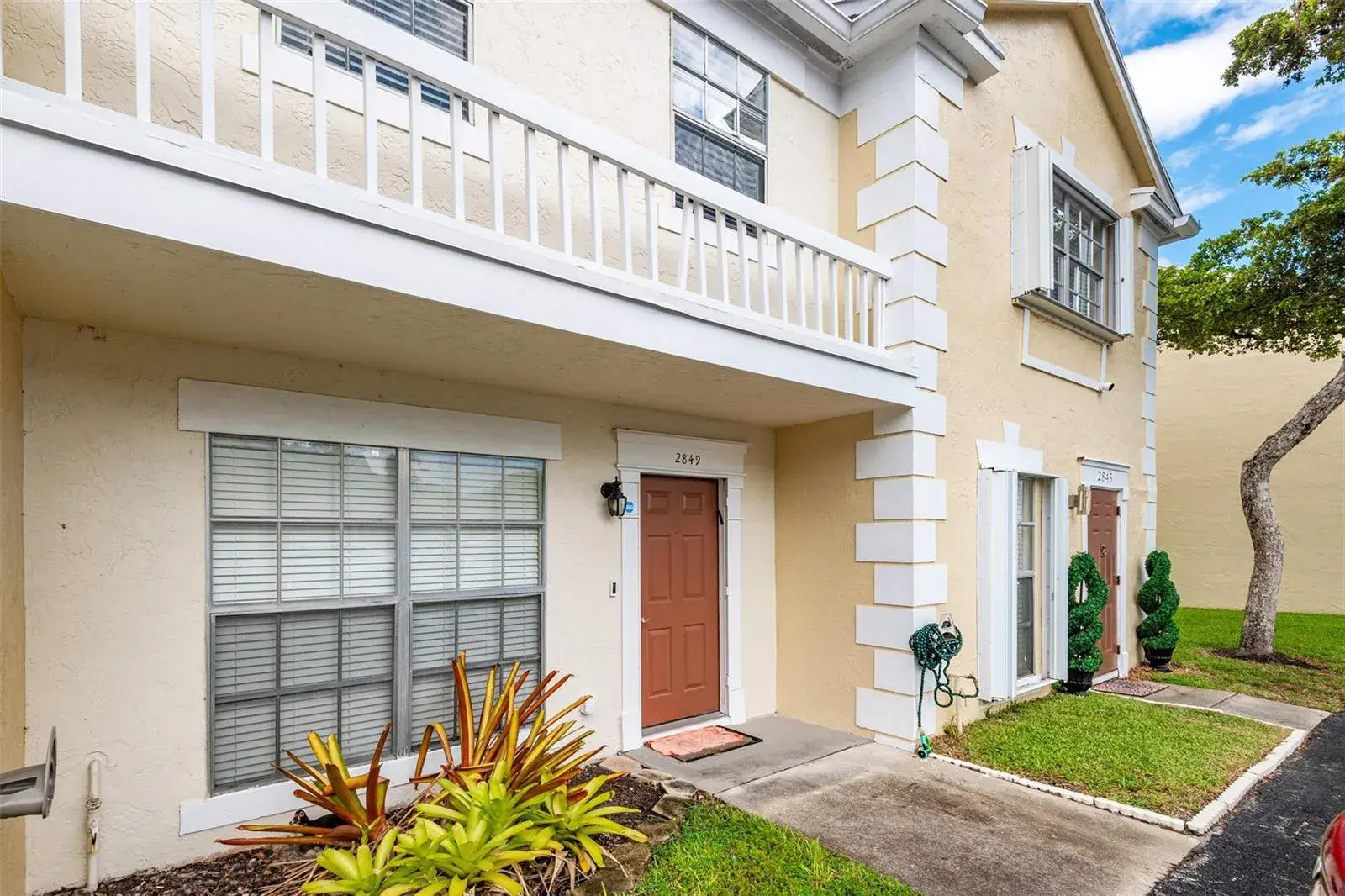 2 bedroom 2 bath for sale at 2849 S Belmont Lane S, Cooper City FL 33026