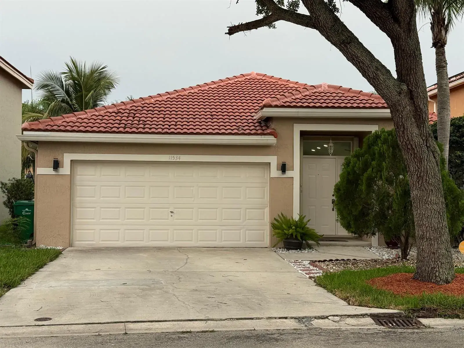 3 bedroom 2 bath for sale at 11534 NW 4th Manor, Coral Springs FL 33071