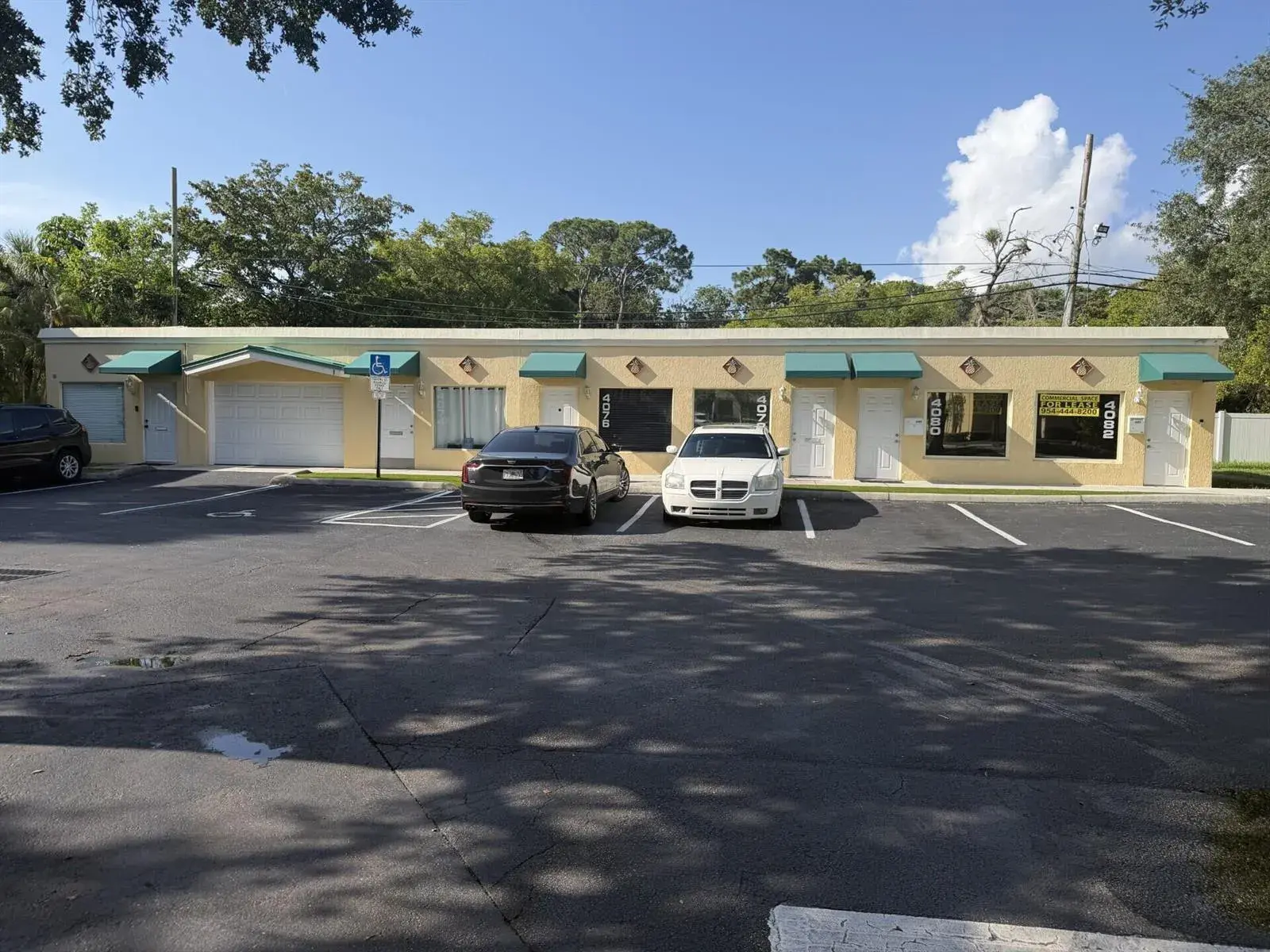 Commercial Sale for sale at 4074 W Broward Boulevard, Plantation FL 33317