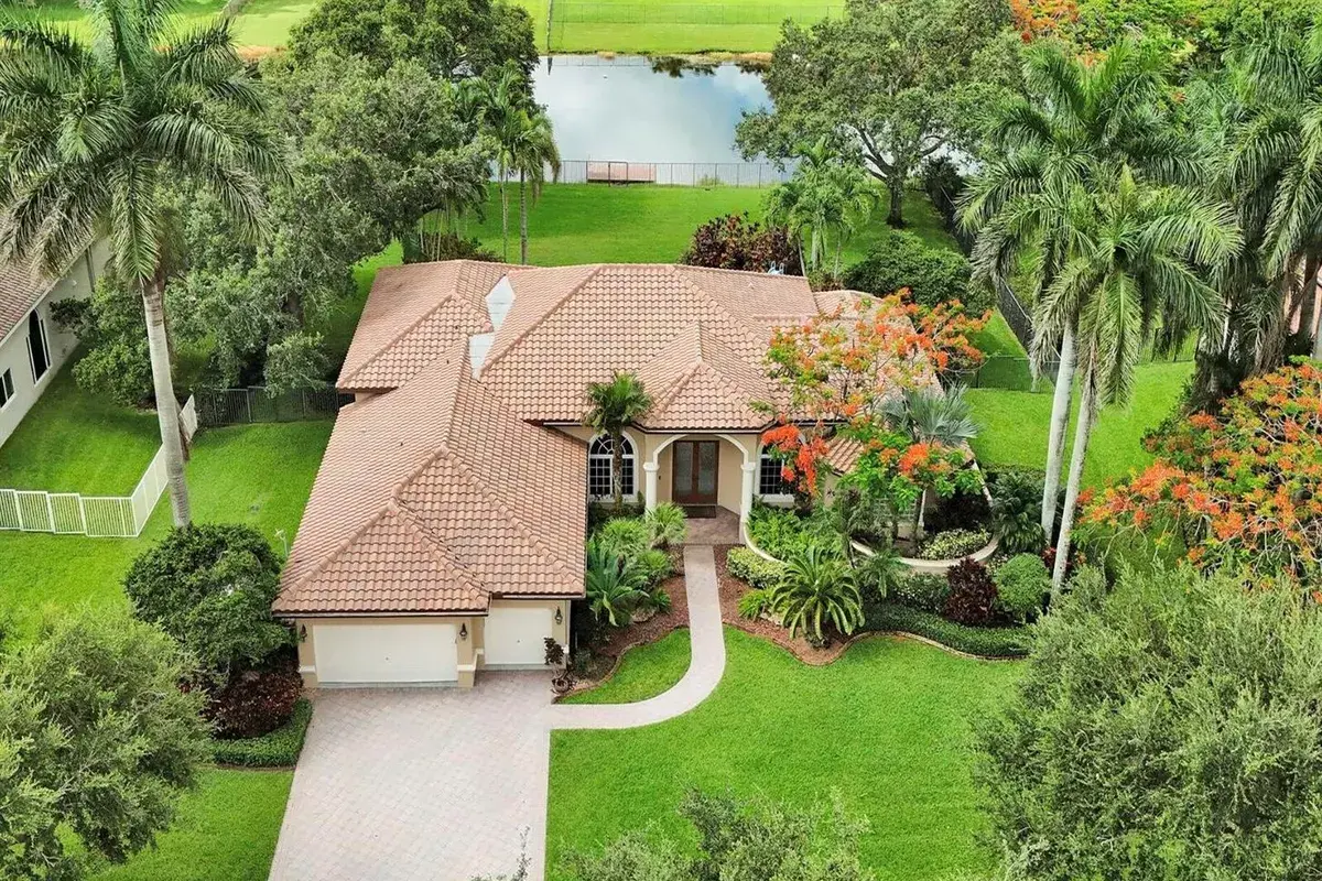 10324 SW 26th Street, Davie FL 33324
