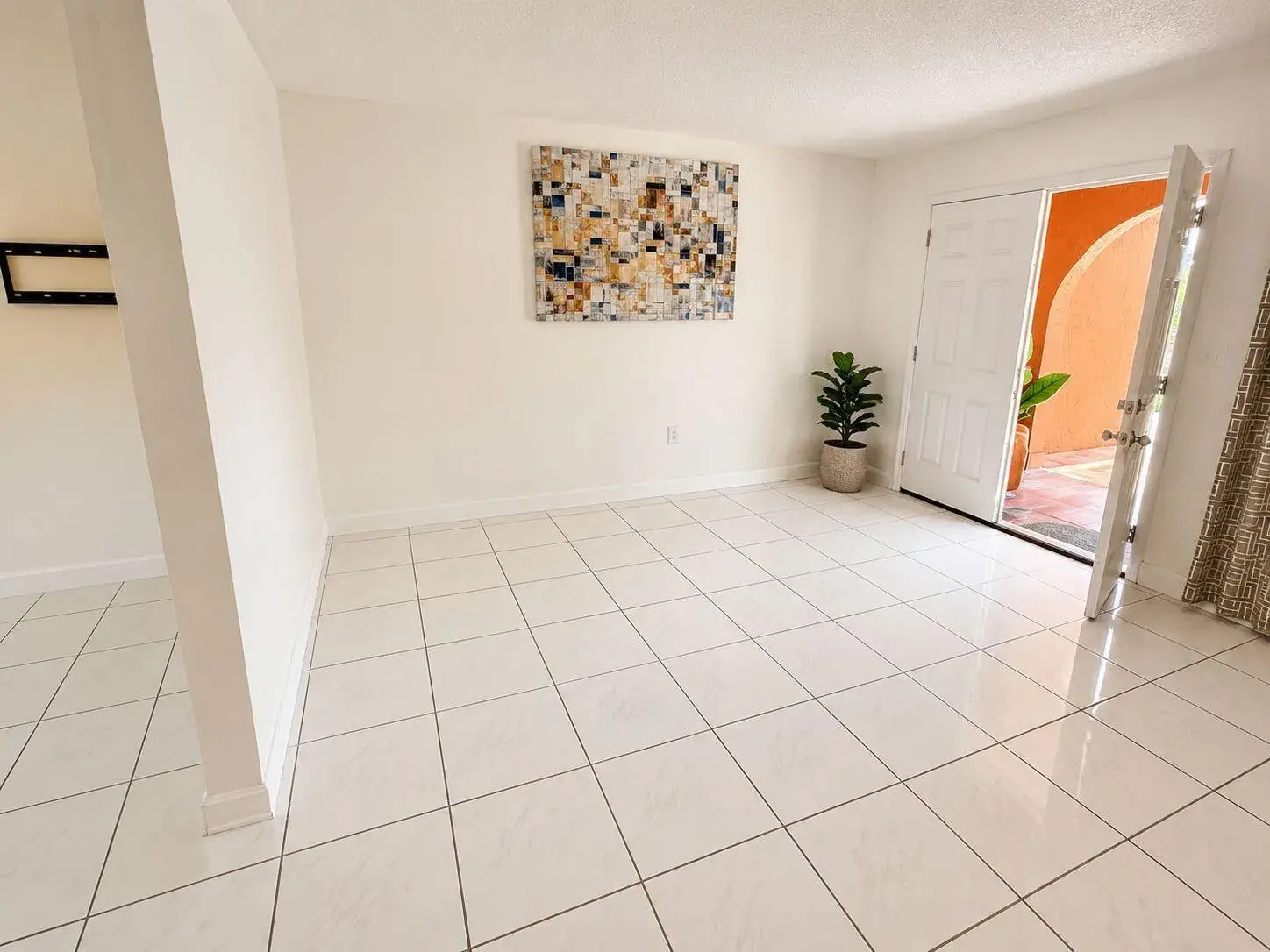 4210 W 10th Court, Hialeah FL 33012