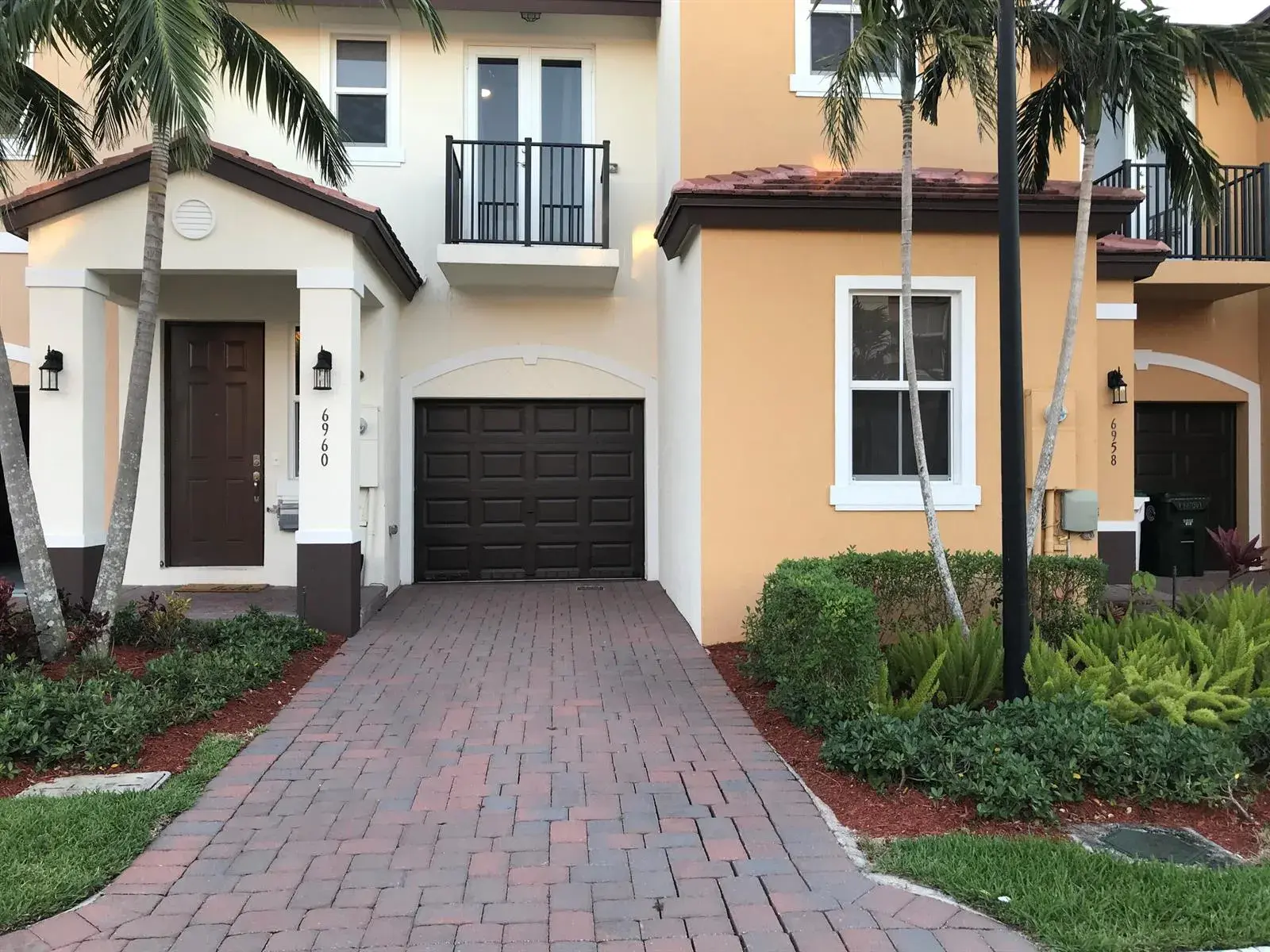 3 bedroom 2 bath for sale at 6960 Long Pine Circle, Coconut Creek FL 33073