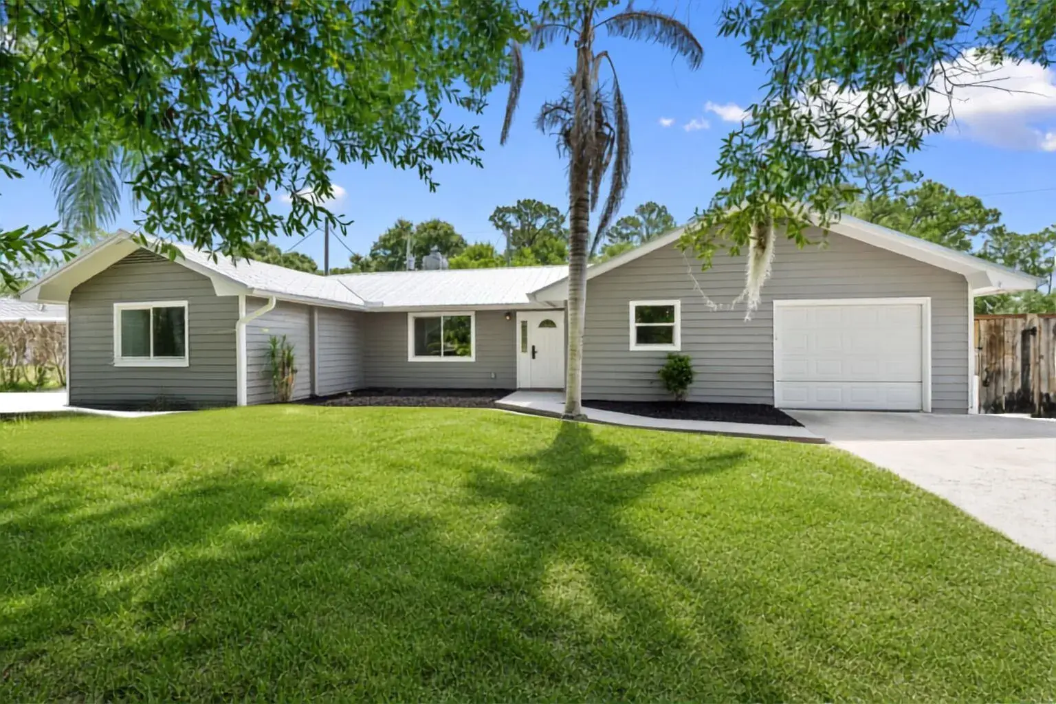 4 bedroom 2 bath for sale at 202 Laidback Way, Fort Pierce FL 34945