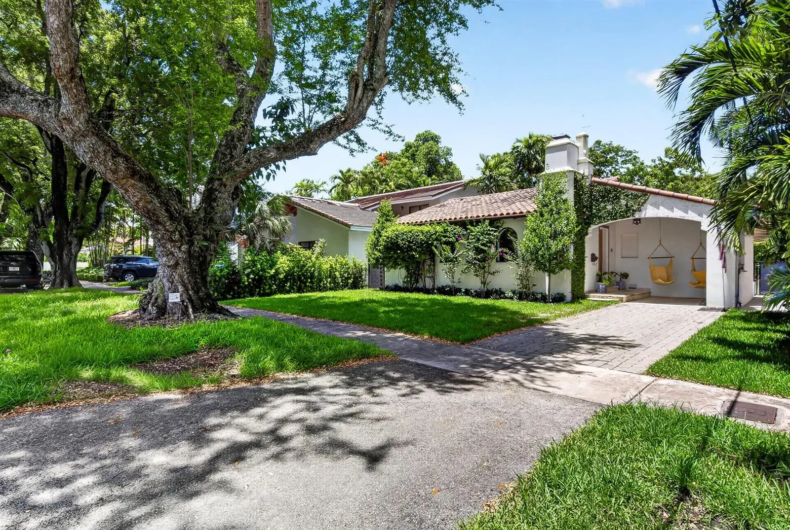 2 bedroom 2 bath for sale at 1310 Madrid Street, Coral Gables FL 33134