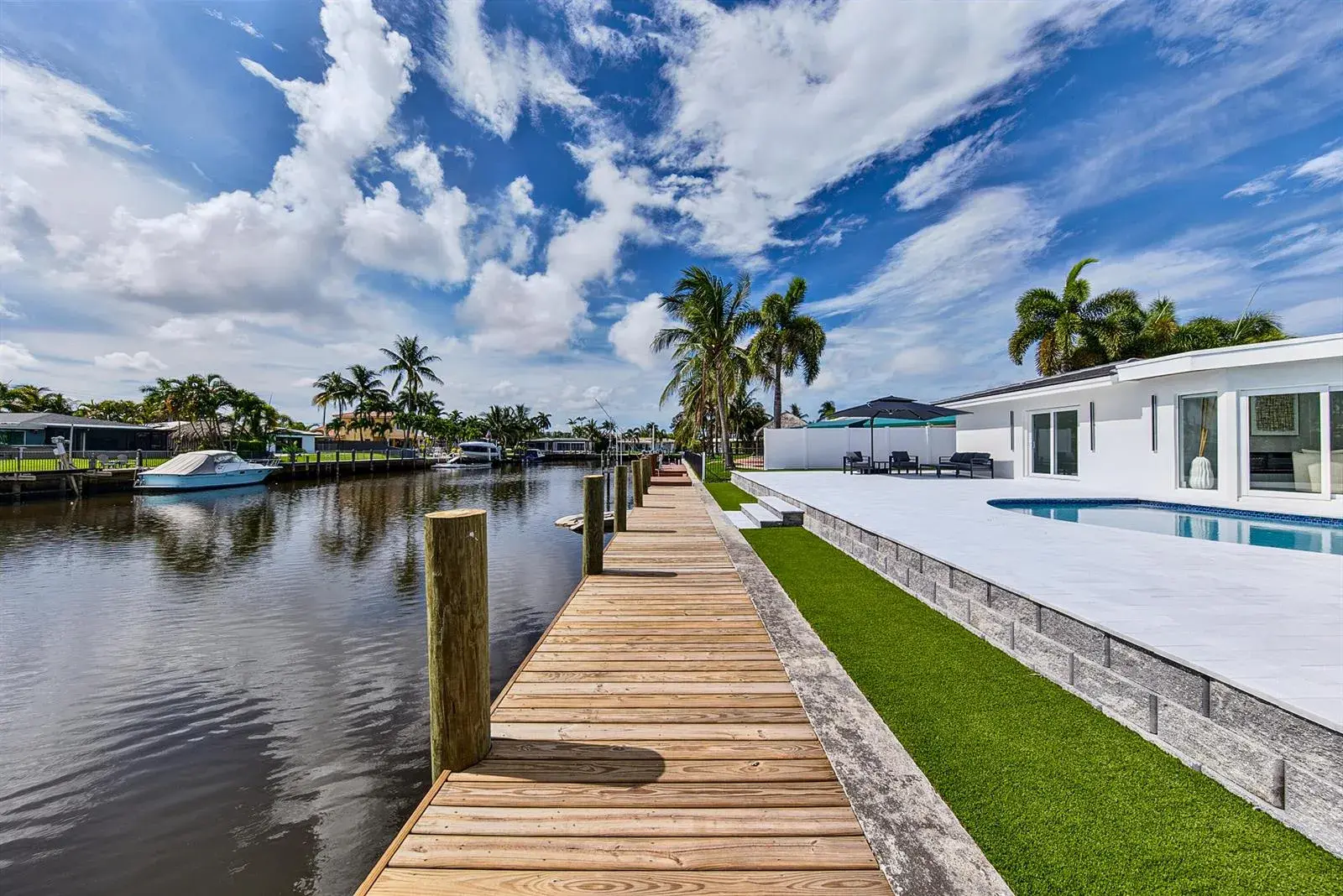 411 SE 2nd Avenue, Pompano Beach FL 33060