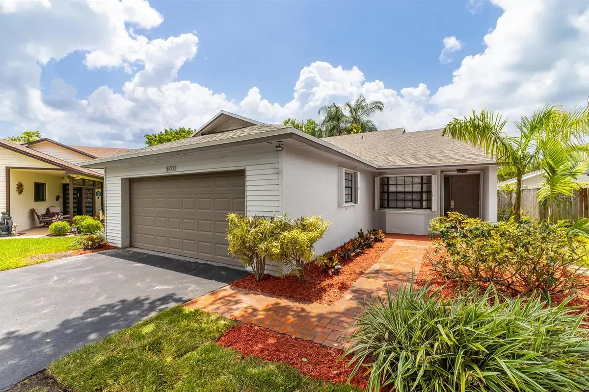 8210 SW 41st Street, Davie FL 33328