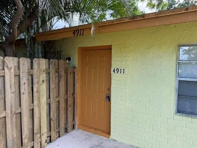 4911 Gulfstream Road, Lake Worth FL 33460