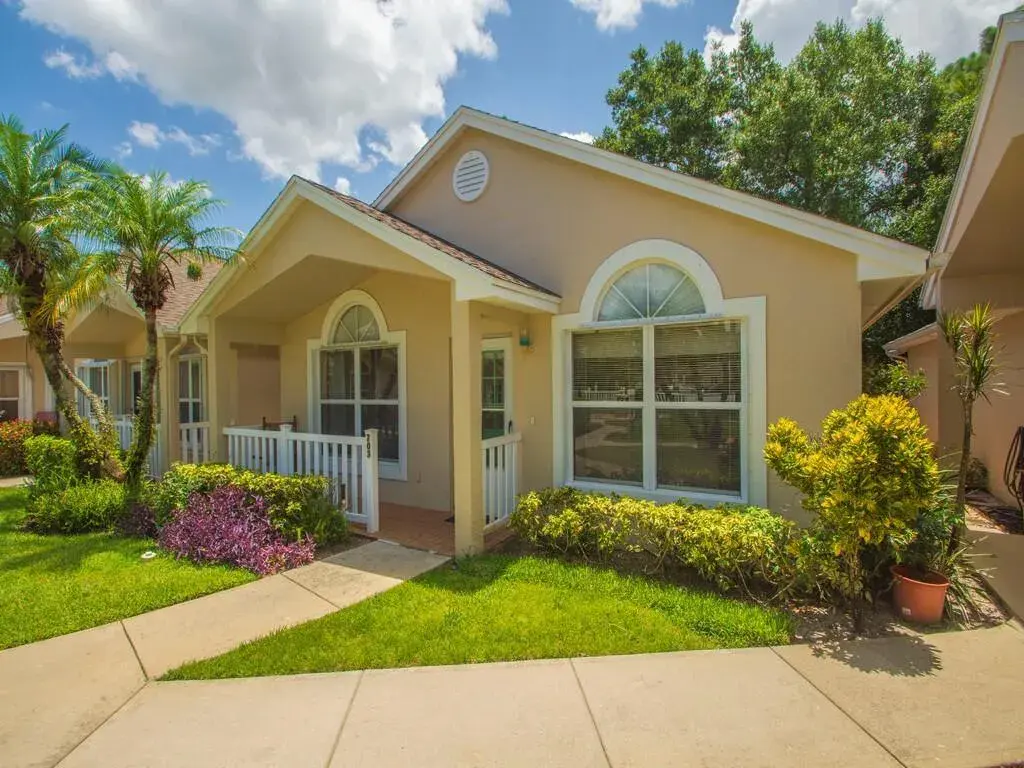 703 NW San Remo Circle, Port St. Lucie FL 34986