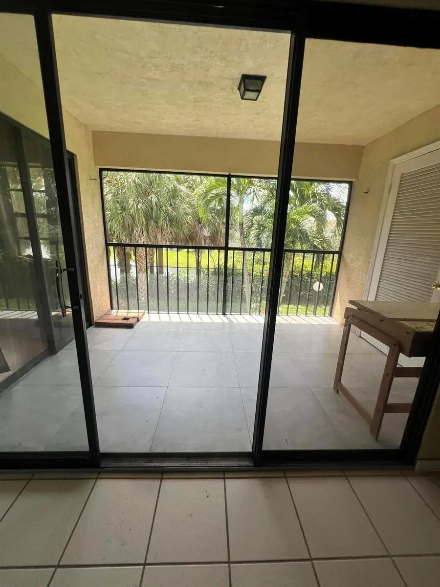 960 NW 45th Street # 6, Deerfield Beach FL 33064