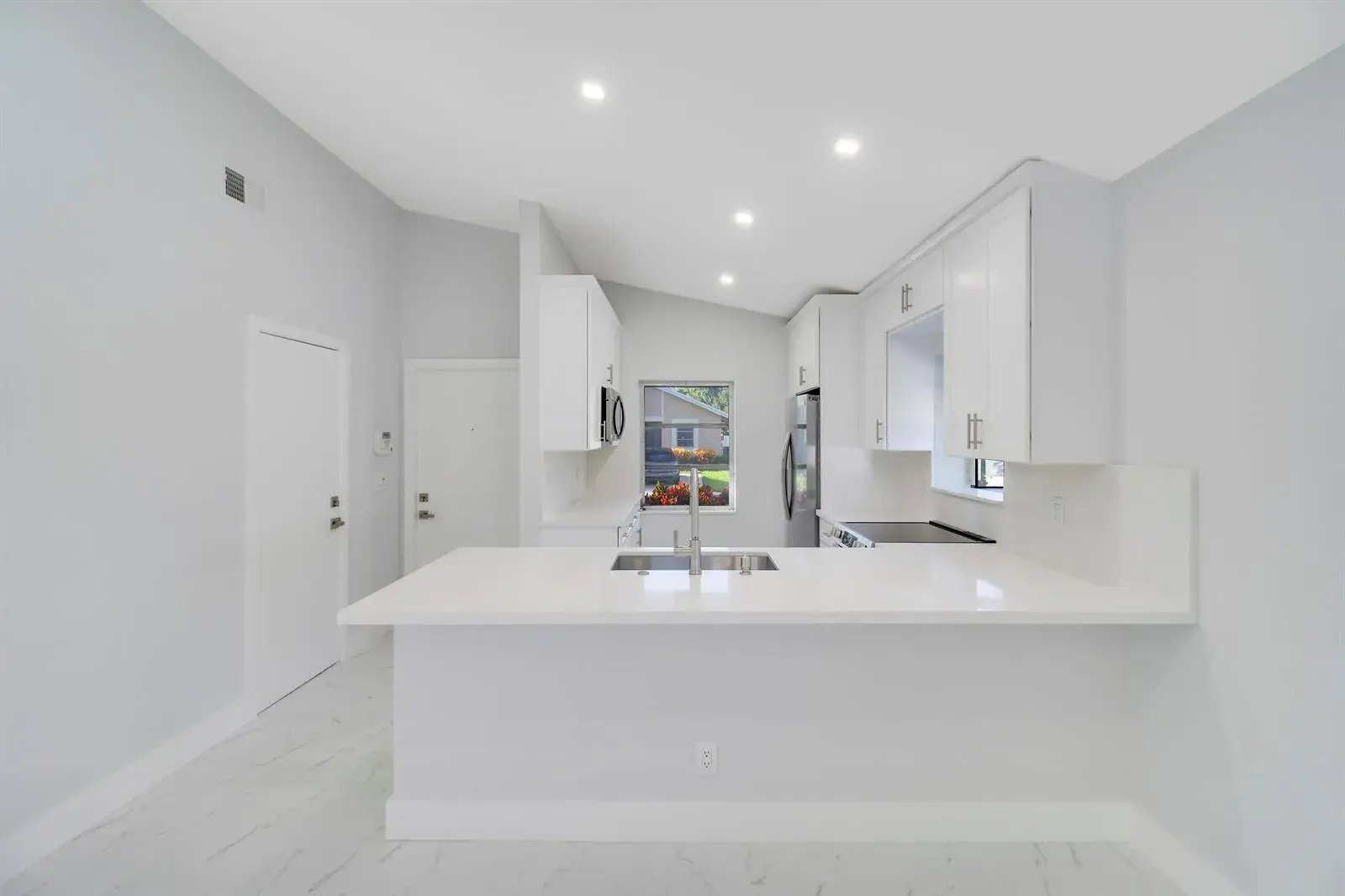 8055 Sweetbriar Way, Boca Raton FL 33496