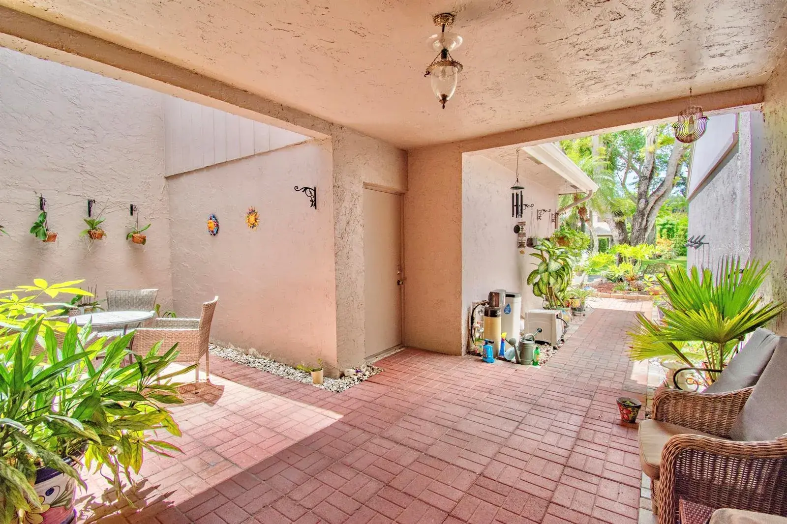6640 Thornhill Court, Boca Raton FL 33433
