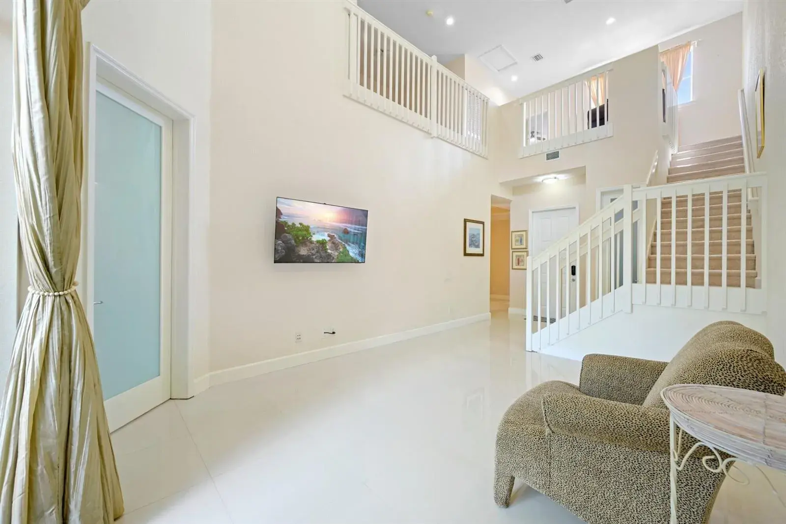 1384 Harbor View W, Hollywood FL 33019